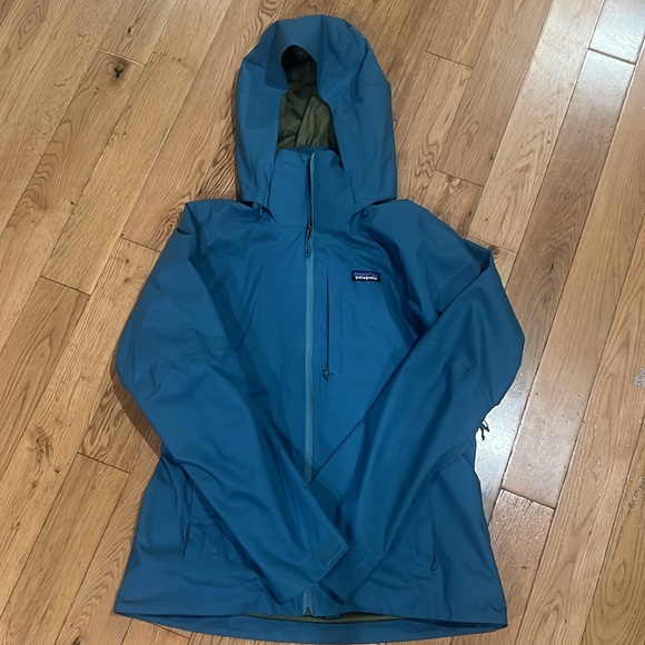 Patagonia 3-in-1 Snowbelle Jacket - Picture 3 of 4